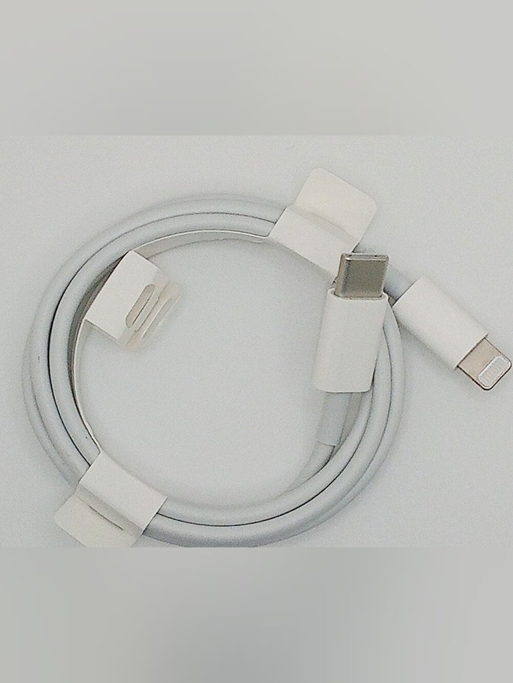 Apple A2561 USB‑C to Lightning Cable • Original • New & Fast Charging